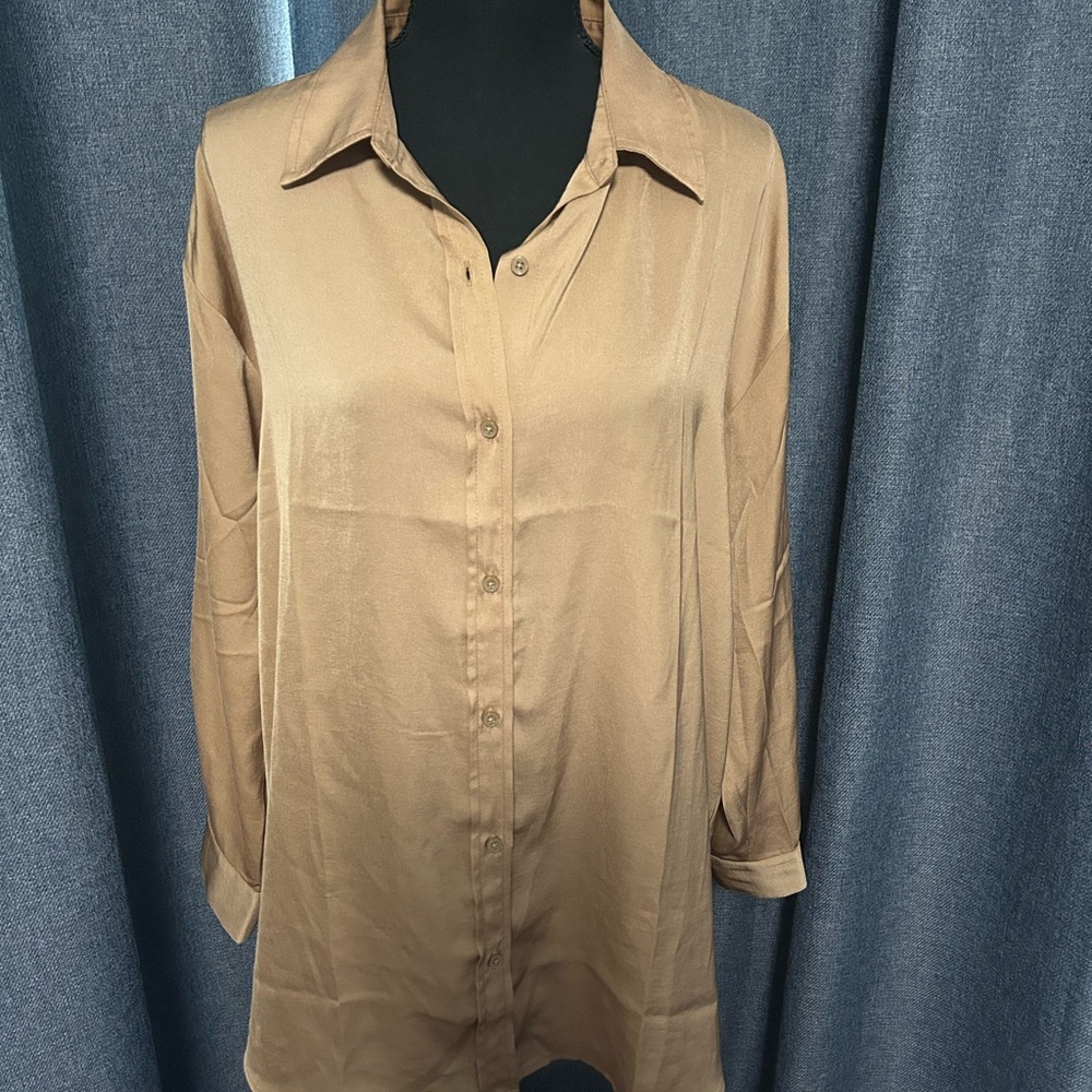 Banana Republic Factory Tan Women's Oversized Button-Up Shirt